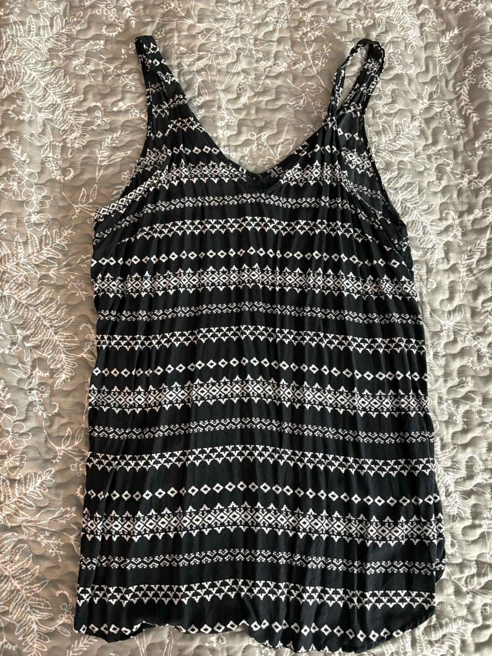 GAP Black and White Geometric Tank Top